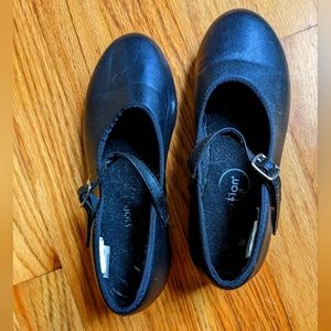 Girls size 3 black heeled tap shoes